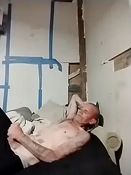 helldonk online show from March 19, 9:35 am