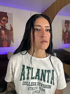 Scaarlettfox online show from November 4, 7:35 pm