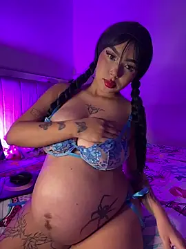 Snapshot of lucialauper_ chatting on November 29, 11:19 pm lucialauper online show from November 29, 11:19 pm