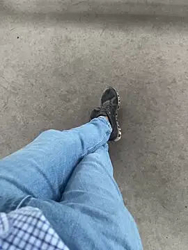 cyclone1212 online show from April 28, 10:53 am