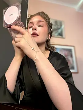 KellyKeler online show from January 16, 10:19 am