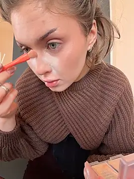 Snapshot of KellyKeler chatting on March 12, 11:16 am KellyKeler online show from March 12, 11:16 am