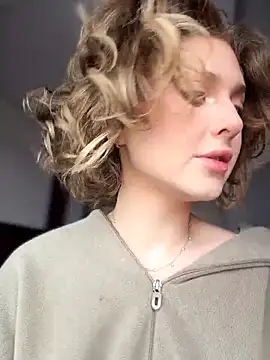 Snapshot of KellyKeler chatting on March 20, 10:09 am KellyKeler online show from March 20, 10:09 am