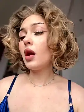 Snapshot of KellyKeler chatting on March 31, 11:21 am KellyKeler online show from March 31, 11:21 am