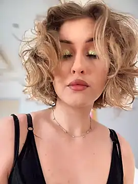 Snapshot of KellyKeler chatting on April 6, 11:22 am KellyKeler online show from April 6, 11:22 am