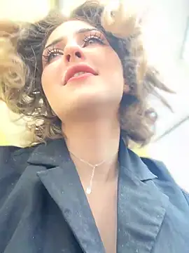 Snapshot of KellyKeler chatting on April 16, 10:49 am KellyKeler online show from April 16, 10:49 am