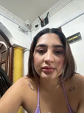 JasmineRhodes online show from November 19, 1:00 pm