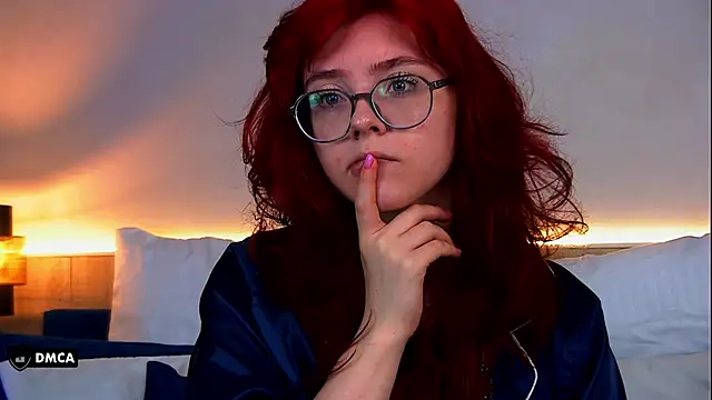 Nora  Ray online show from June 1, 7:15 pm