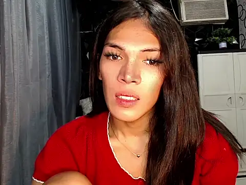 ladyhotcuming online show from June 6, 1:16 pm