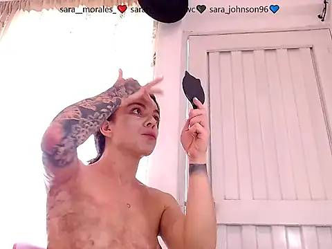 saara johnson496 online show from December 17, 9:32 pm