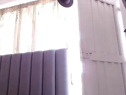 saara johnson496 online show from March 13, 9:21 pm