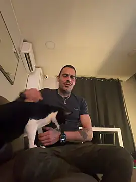 Snapshot of futy-doll chatting on March 18, 2:58 am futy-doll online show from March 18, 2:58 am