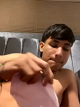 Snapshot of cody_fox10 chatting on September 17, 5:03 pm cody fox10 online show from September 17, 5:03 pm