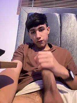 cody fox10 online show from November 15, 9:32 pm