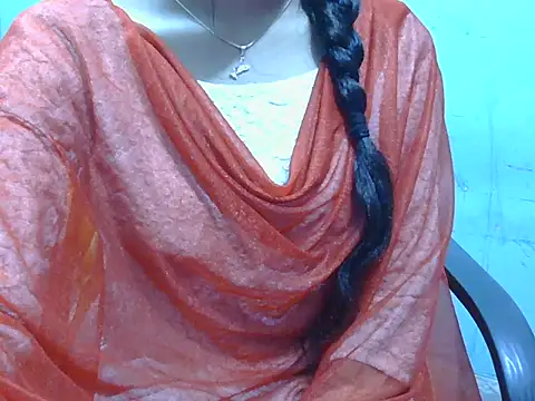 Snapshot of lovely_soniya chatting on September 19, 4:25 am lovely soniya online show from September 19, 4:25 am