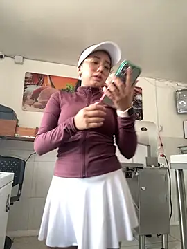 Michelle Zoe online show from September 25, 4:54 pm