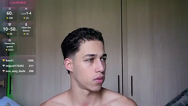 orionblaze69  online show from October 31, 3:35 pm