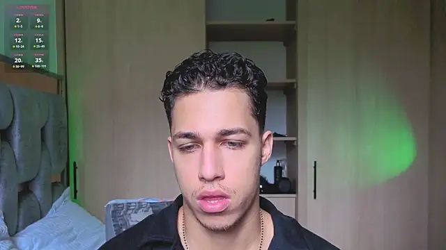 orionblaze69  online show from December 17, 7:20 pm