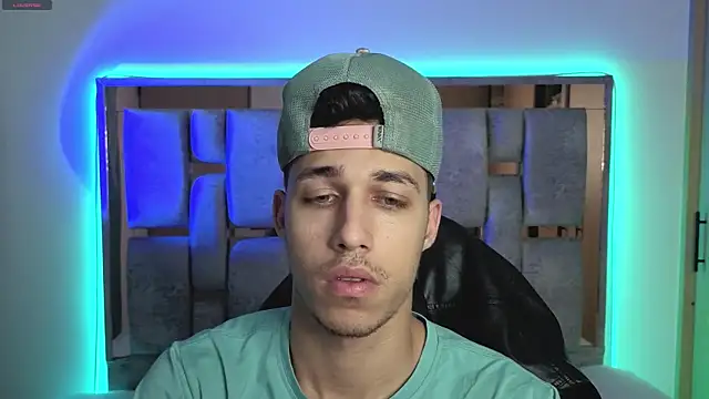 orionblaze69  online show from April 18, 8:29 am