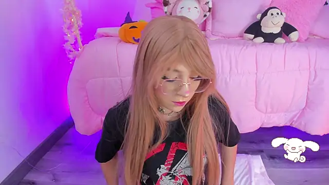 hannacutegod online show from November 19, 6:02 am