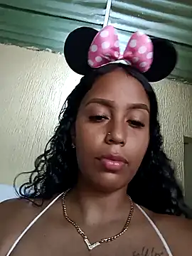 Snapshot of Fernanda30 chatting on March 4, 5:41 pm Fernanda30 online show from March 4, 5:41 pm