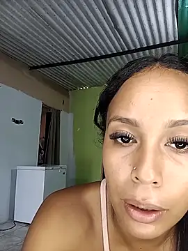 Snapshot of Fernanda30 chatting on April 9, 1:16 pm Fernanda30 online show from April 9, 1:16 pm