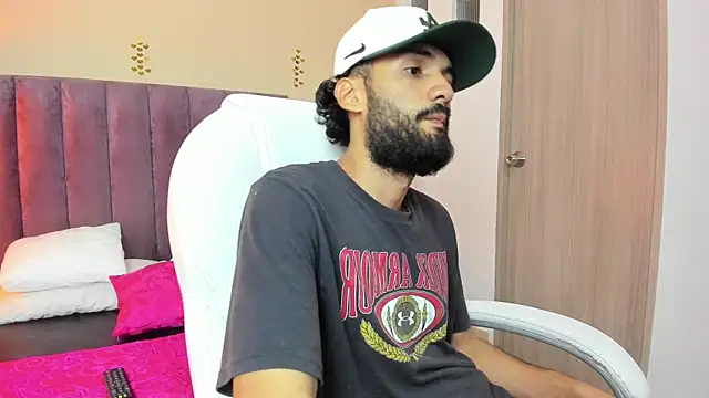 Snapshot of Ryan_Jackson_ chatting on September 15, 11:49 pm Ryan Jackson  online show from September 15, 11:49 pm