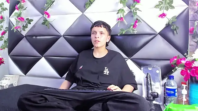 Snapshot of Megan_Thompson_ chatting on October 31, 2:40 pm Megan Thompson  online show from October 31, 2:40 pm