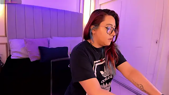 Cherry blush  online show from September 27, 1:05 pm