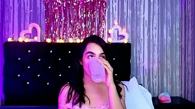 Alicee Moonn online show from February 11, 8:58 pm