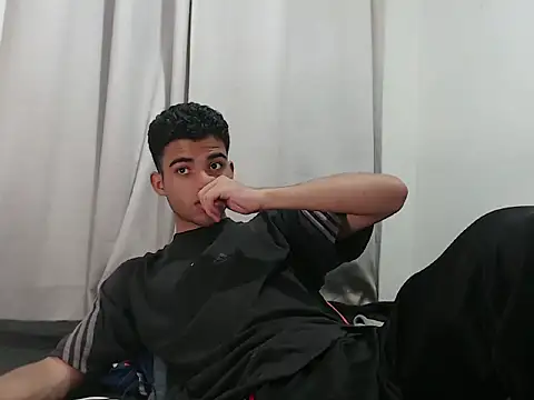 camillo beischel  online show from September 23, 6:33 pm