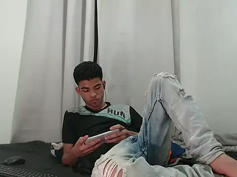 camillo beischel  online show from September 24, 5:38 pm