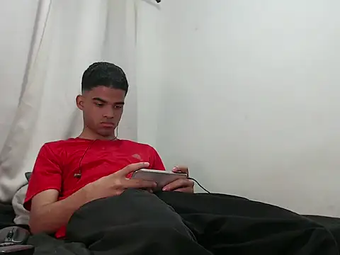 camillo beischel  online show from October 6, 6:27 pm