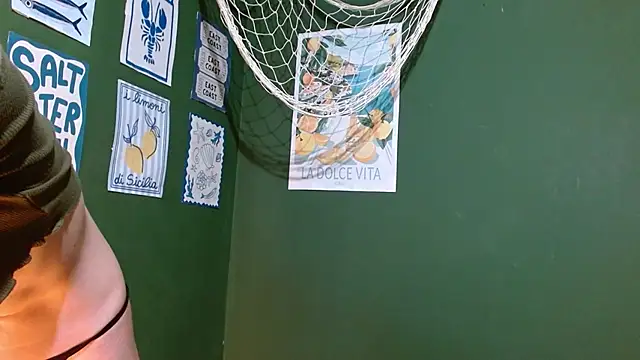 Roxiehood online show from September 26, 2:15 am