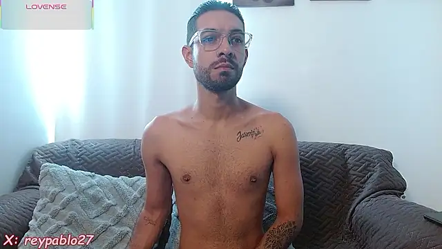 Snapshot of ReyPablo1 chatting on January 7, 6:21 pm ReyPablo1 online show from January 7, 6:21 pm