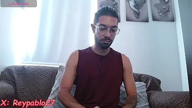 Snapshot of ReyPablo1 chatting on January 11, 3:50 pm ReyPablo1 online show from January 11, 3:50 pm