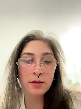 Snapshot of Alix_Valentine chatting on September 25, 1:09 am Alix Valentine online show from September 25, 1:09 am