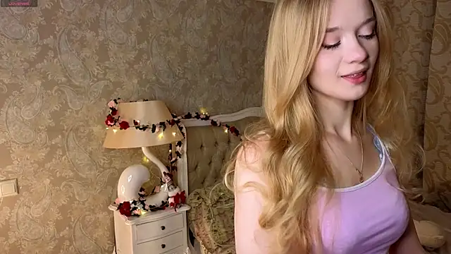 Emma Frosty online show from December 20, 9:55 pm