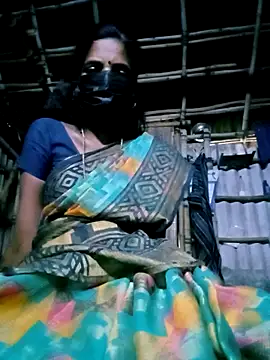 Snapshot of Tamilauntyhot chatting on September 9, 12:05 pm Tamilauntyhot online show from September 9, 12:05 pm