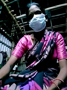 Snapshot of Tamilauntyhot chatting on September 15, 5:02 pm Tamilauntyhot online show from September 15, 5:02 pm