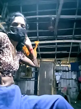 Snapshot of Tamilauntyhot chatting on September 26, 2:15 am Tamilauntyhot online show from September 26, 2:15 am