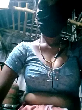 Snapshot of Tamilauntyhot chatting on October 1, 5:52 pm Tamilauntyhot online show from October 1, 5:52 pm