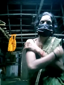 Snapshot of Tamilauntyhot chatting on October 8, 1:03 am Tamilauntyhot online show from October 8, 1:03 am