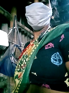 Snapshot of Tamilauntyhot chatting on October 16, 1:01 pm Tamilauntyhot online show from October 16, 1:01 pm