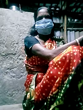 Snapshot of Tamilauntyhot chatting on October 17, 1:53 am Tamilauntyhot online show from October 17, 1:53 am