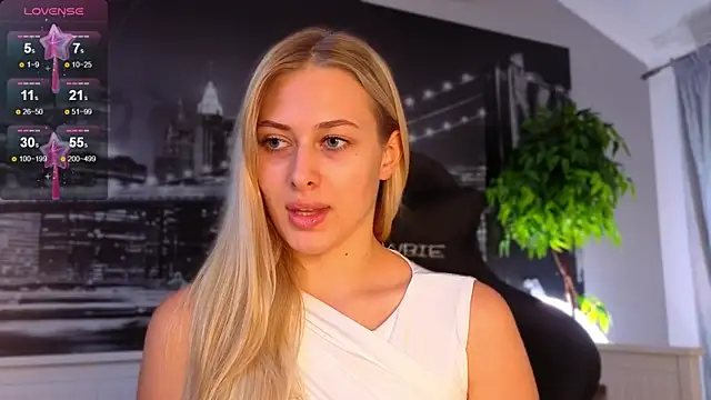 ChristyMarshall online show from October 1, 4:46 pm