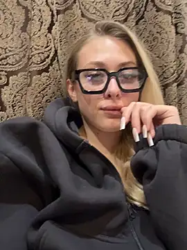 ChristyMarshall online show from October 28, 10:01 pm