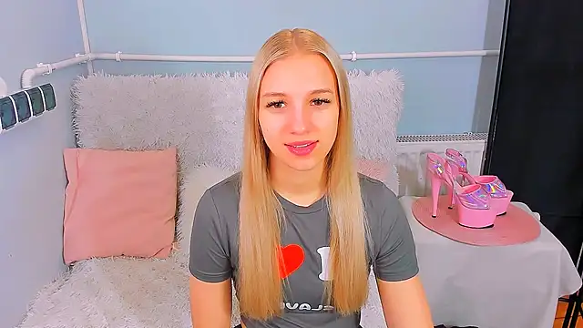 EvetteRose online show from March 16, 12:09 pm