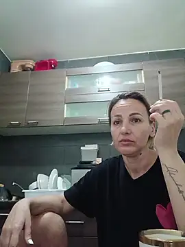 Aly-john1985 online show from October 25, 4:42 am