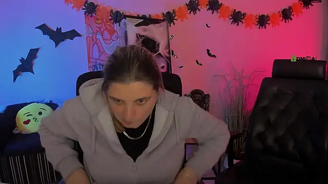 inga gree online show from November 1, 7:49 pm